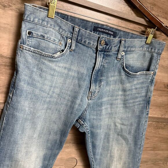 Calvin Klein Men's 34x30 Skinny Jeans Great Preworn Condition - Picture 8 of 12